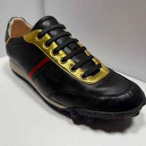 Gucci Black Sneakers with Green and Red Stripe